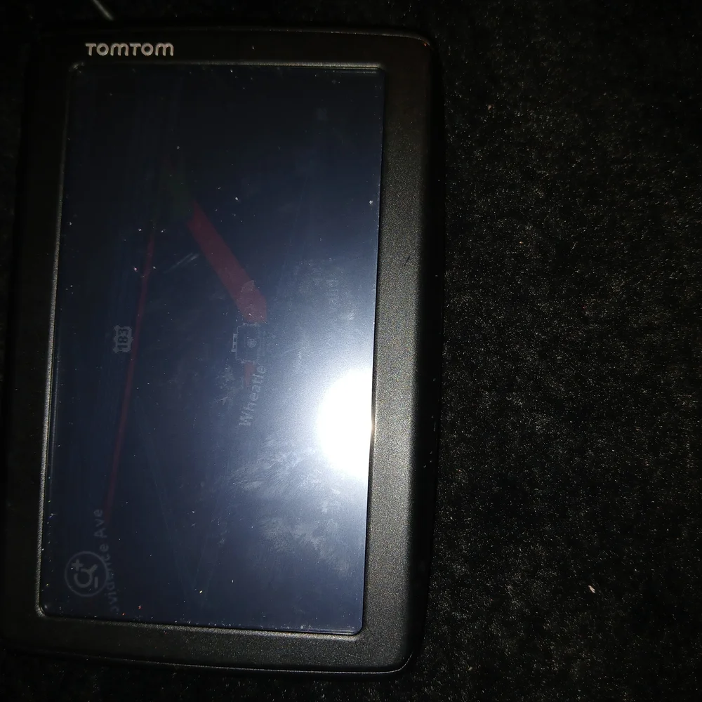 Black GPS Navigation Device - Picture 2 of 5
